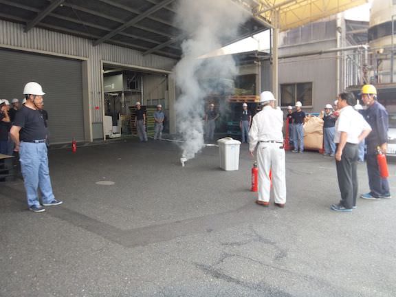 Daito Factory : Self-defense fire extinguishing training