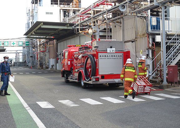 Senboku Factory : Joint training with the Fire Service of Izumiotsu City